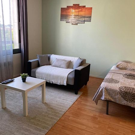 Appart Calme Avec Parking Gratuit Evry-Gregy-sur-Yerre Exterior photo